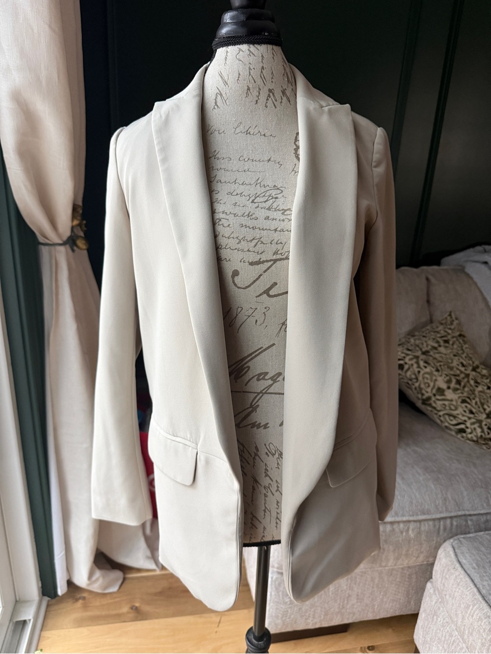 White House Black Market Cream Open-Front Blazer